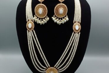 ZULAIKHA WHITE MALA SET